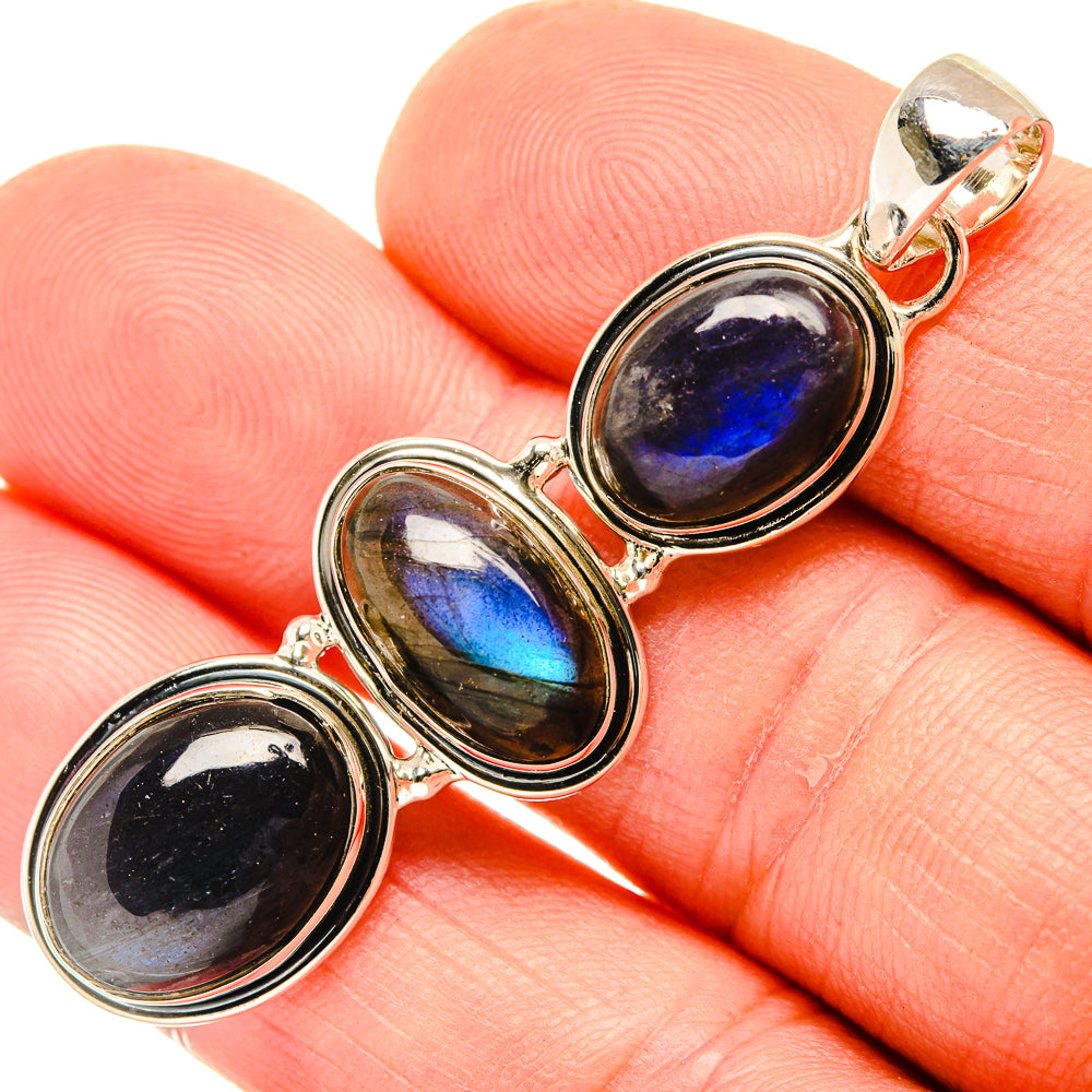 Labradorite Pendants handcrafted by Anasilvercos - PD30921