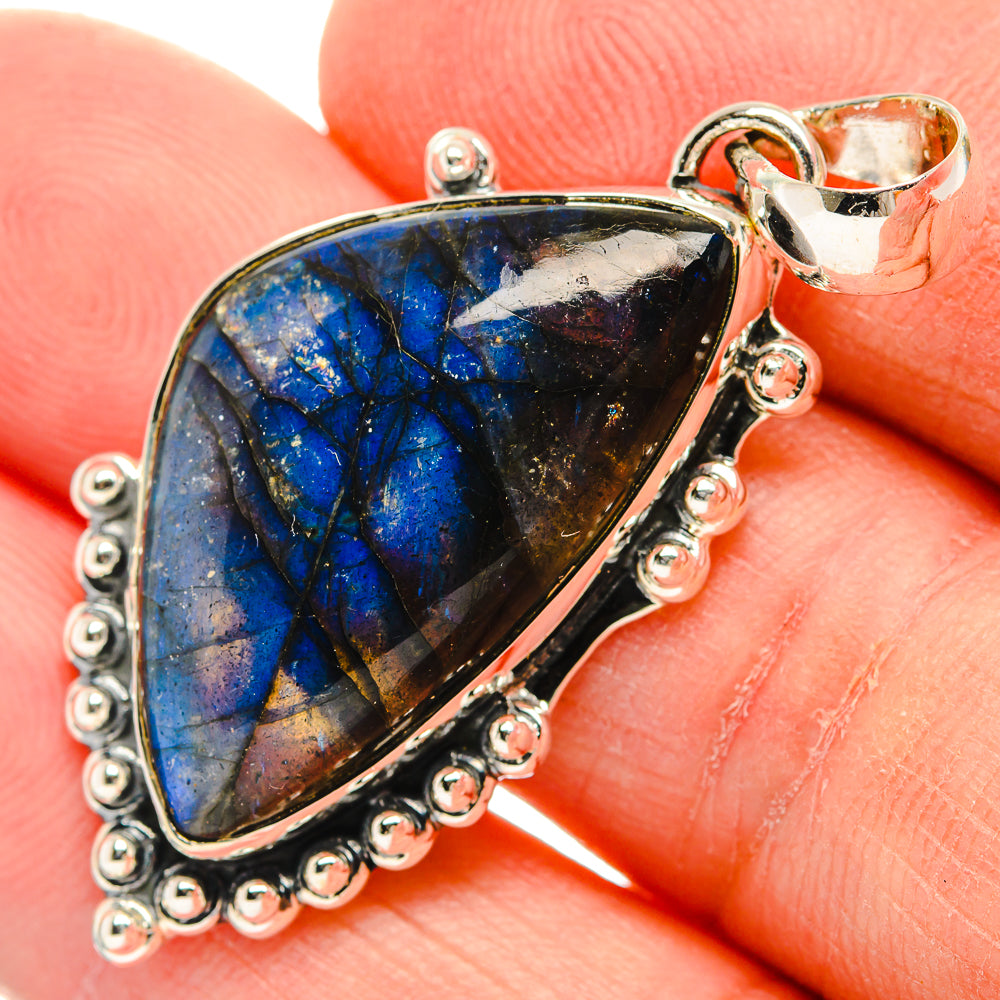Labradorite Pendants handcrafted by Anasilvercos - PD30999