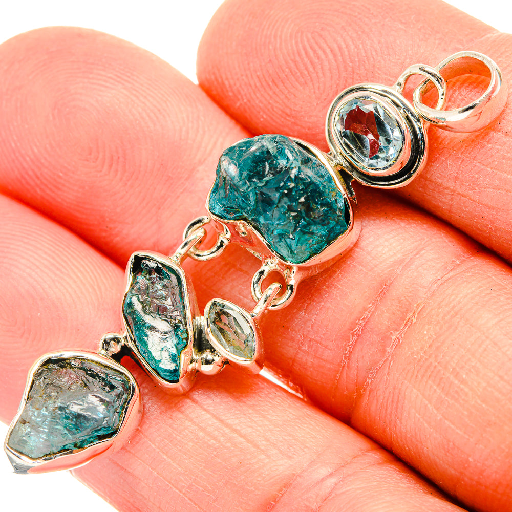 Apatite Pendants handcrafted by Anasilvercos - PD31022