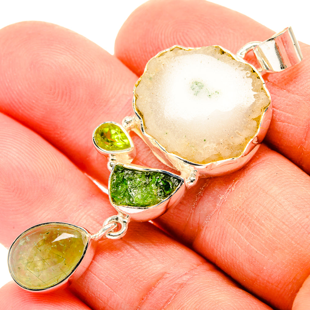 White Solar Quartz Pendants handcrafted by Anasilvercos - PD31042