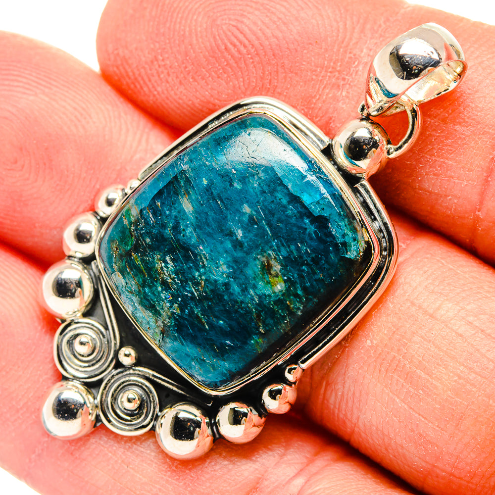 Apatite Pendants handcrafted by Anasilvercos - PD31132