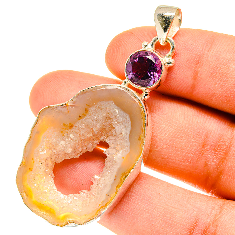 Geode Slice Pendants handcrafted by Anasilvercos - PD3126