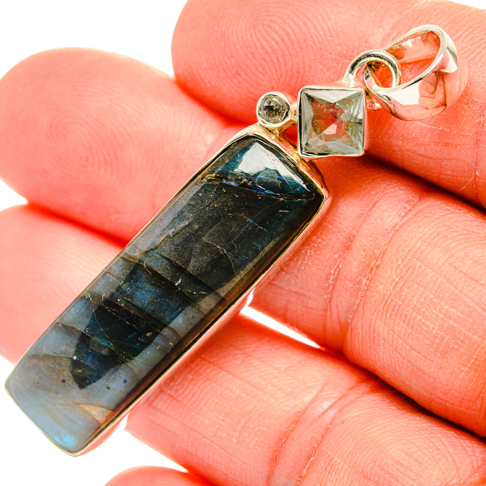 Labradorite Pendants handcrafted by Anasilvercos - PD31328