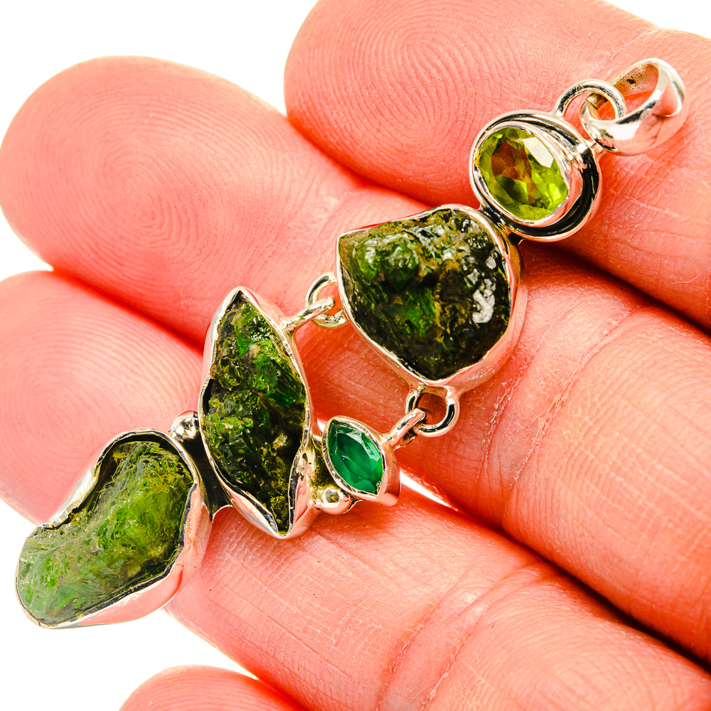 Chrome Diopside Pendants handcrafted by Anasilvercos - PD31358