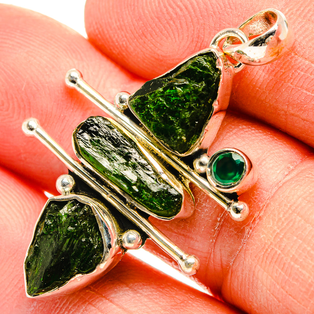 Chrome Diopside Pendants handcrafted by Anasilvercos - PD31370