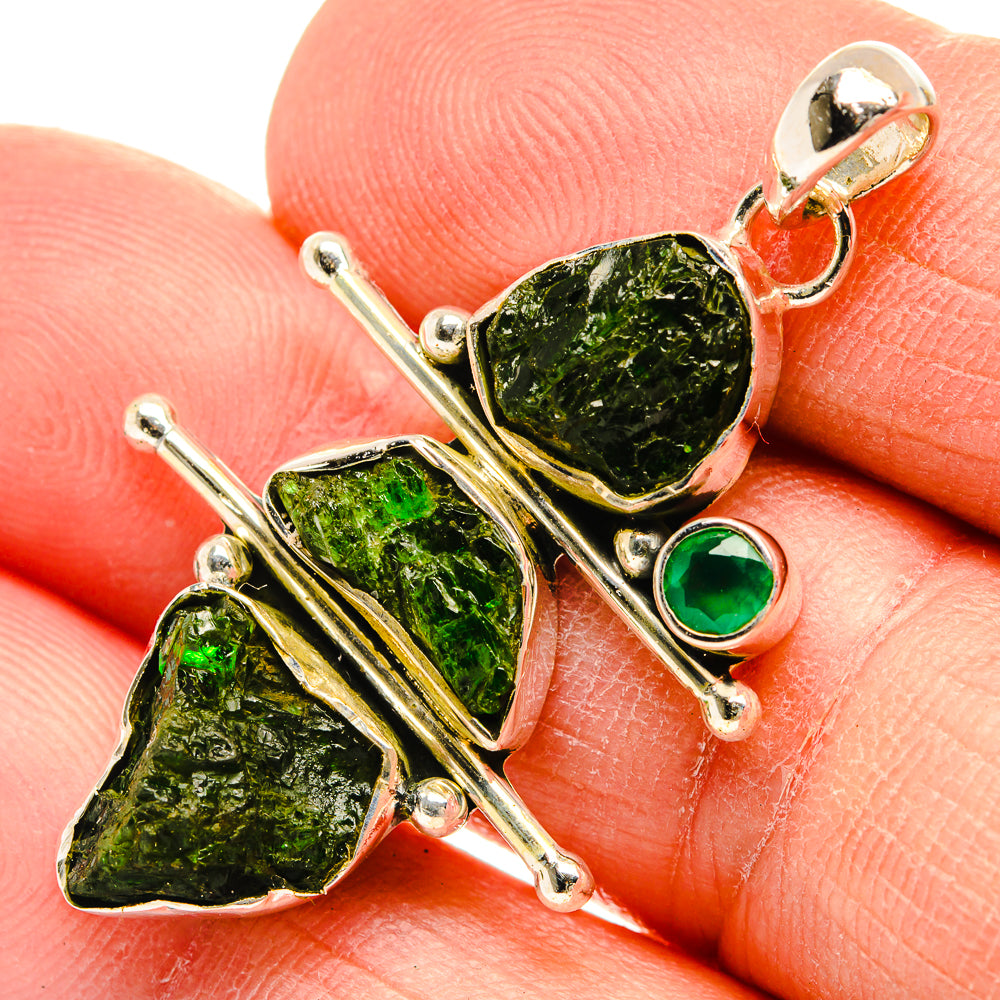 Chrome Diopside Pendants handcrafted by Anasilvercos - PD31386