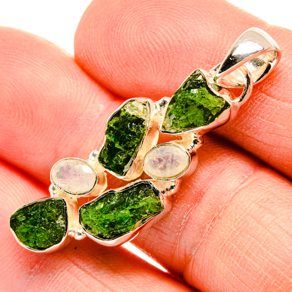 Chrome Diopside Pendants handcrafted by Anasilvercos - PD31398