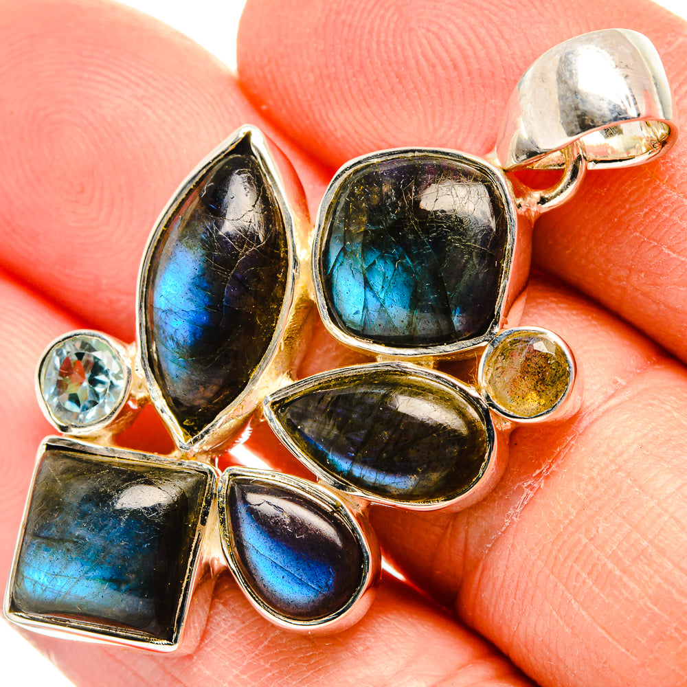 Laguna Lace Agate Pendants handcrafted by Anasilvercos - PD31575