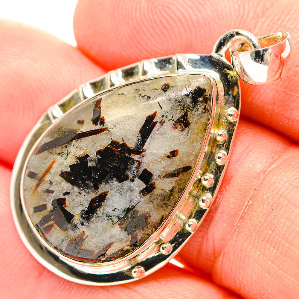 Labradorite Pendants handcrafted by Anasilvercos - PD31797