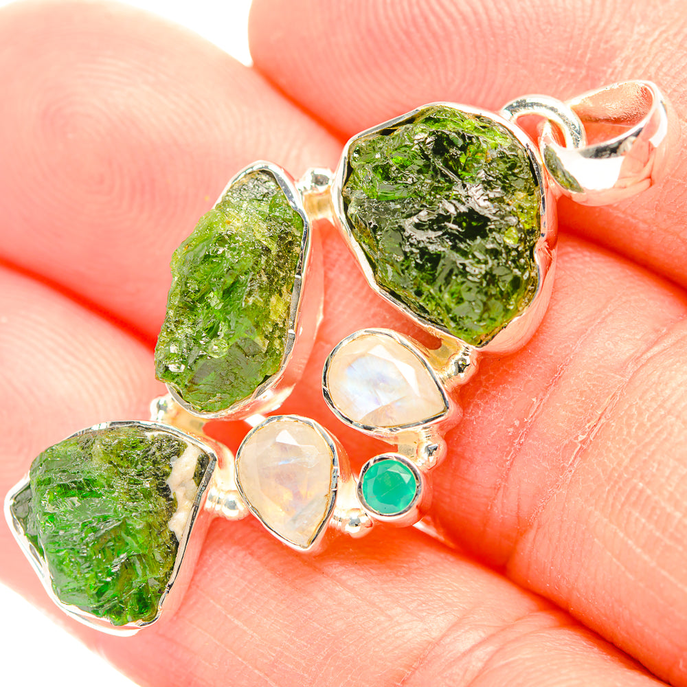 Chrome Diopside Pendants handcrafted by Anasilvercos - PD31871