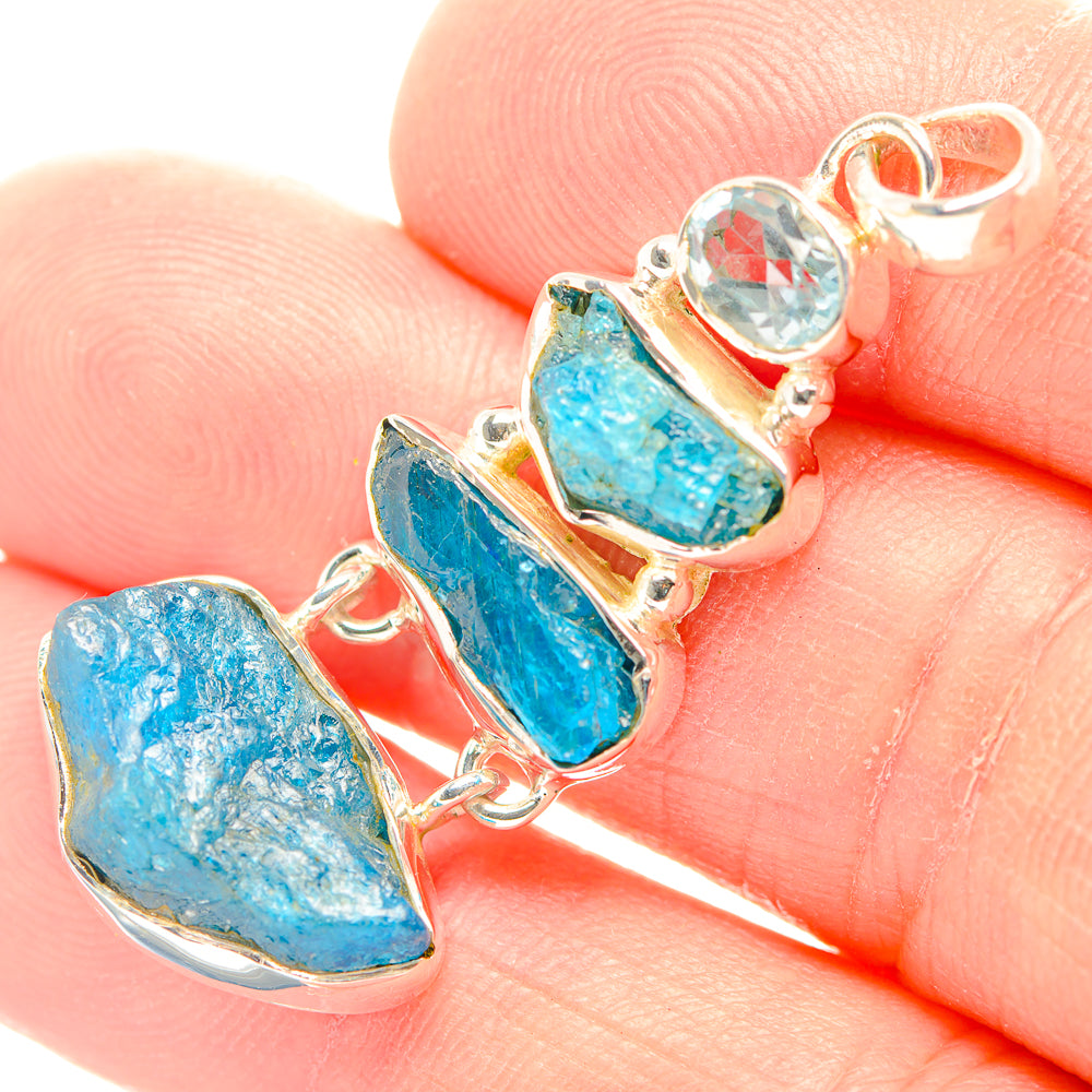 Apatite Pendants handcrafted by Anasilvercos - PD31874
