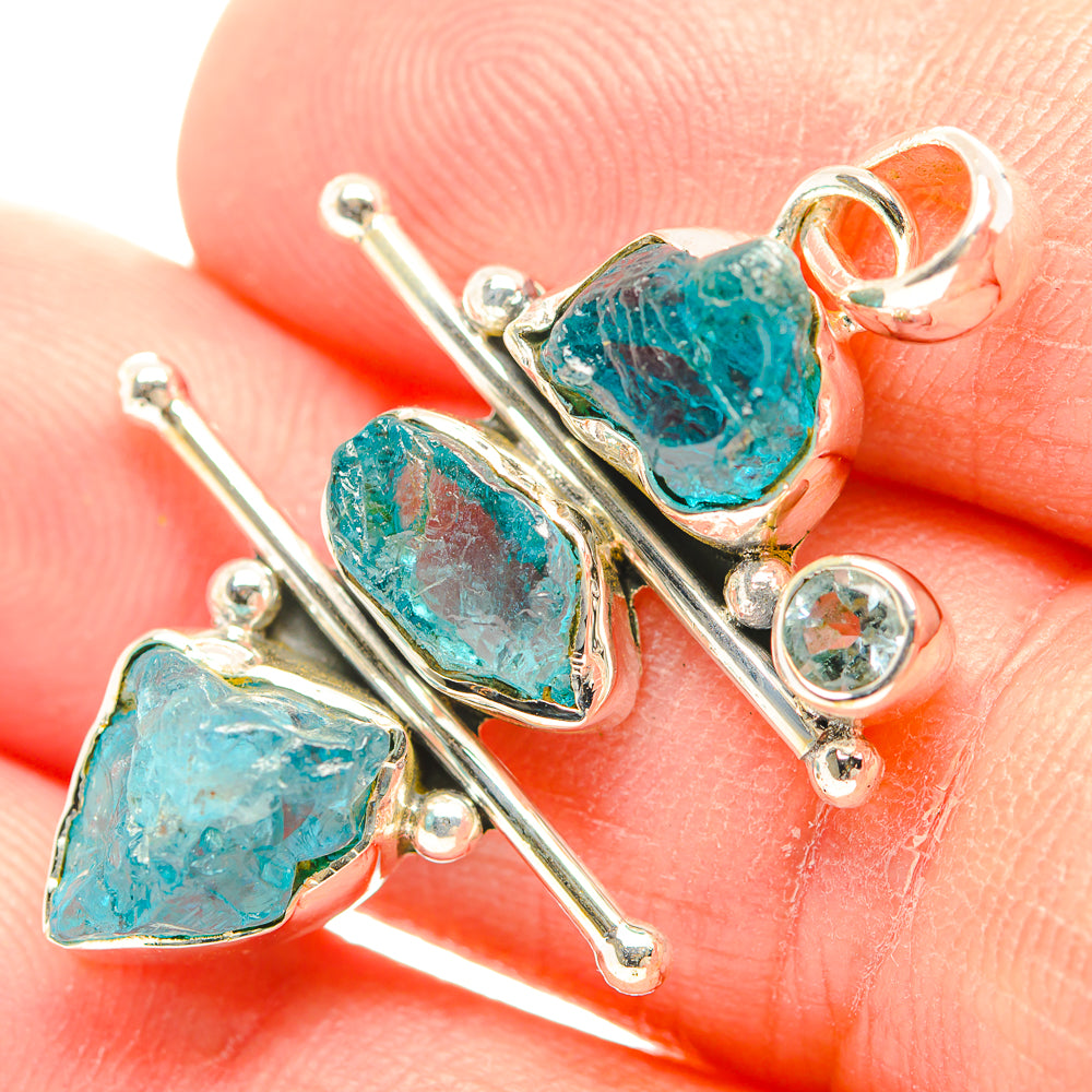Apatite Pendants handcrafted by Anasilvercos - PD31877