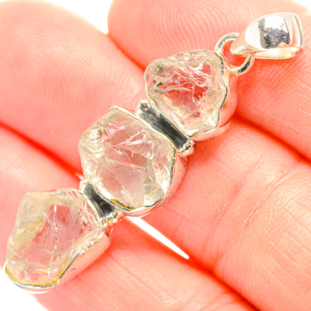 White Quartz Pendants handcrafted by Anasilvercos - PD32068
