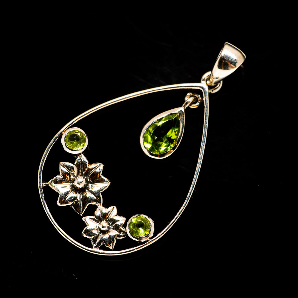 Peridot Pendants handcrafted by Anasilvercos - PD731331