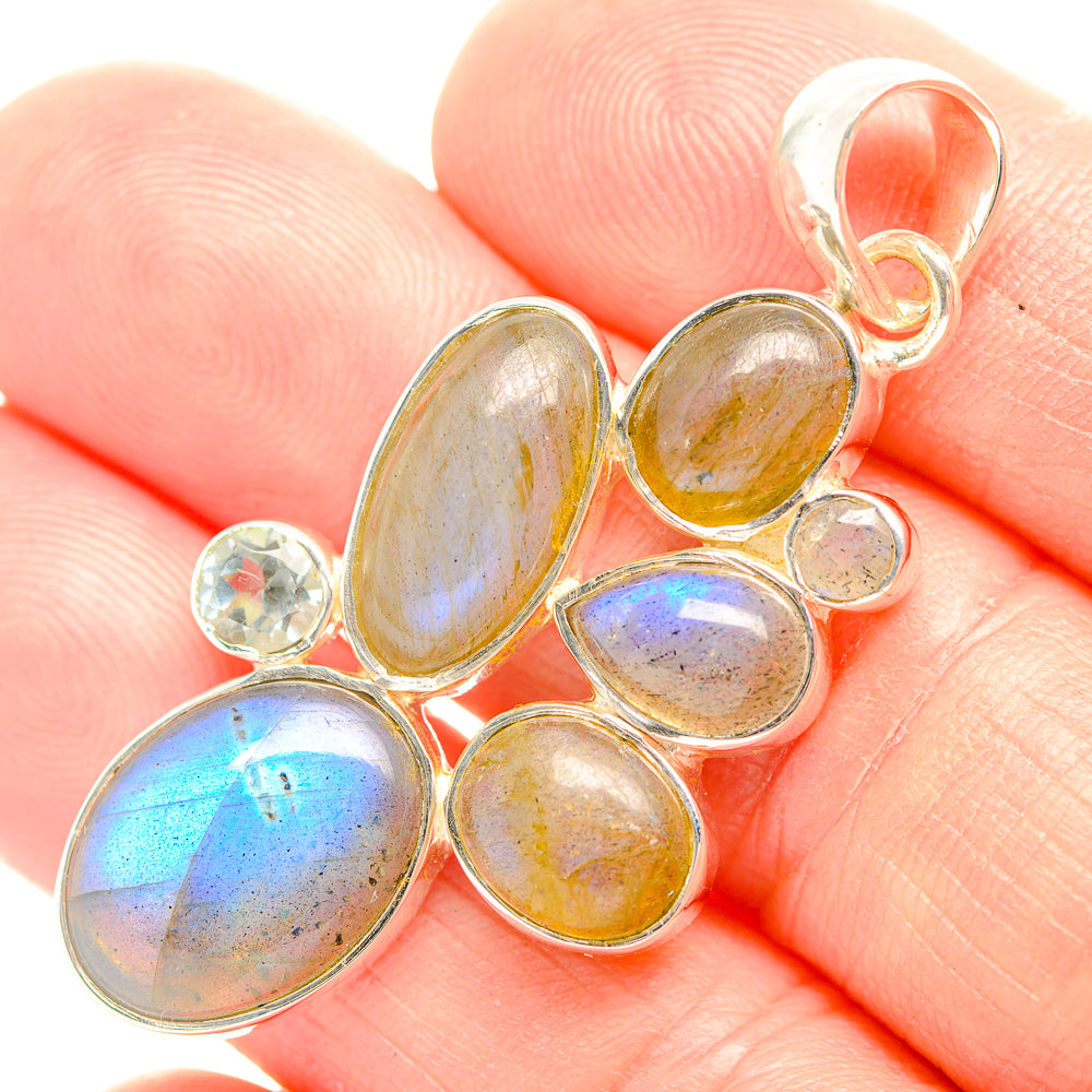 Labradorite Pendants handcrafted by Anasilvercos - PD32152