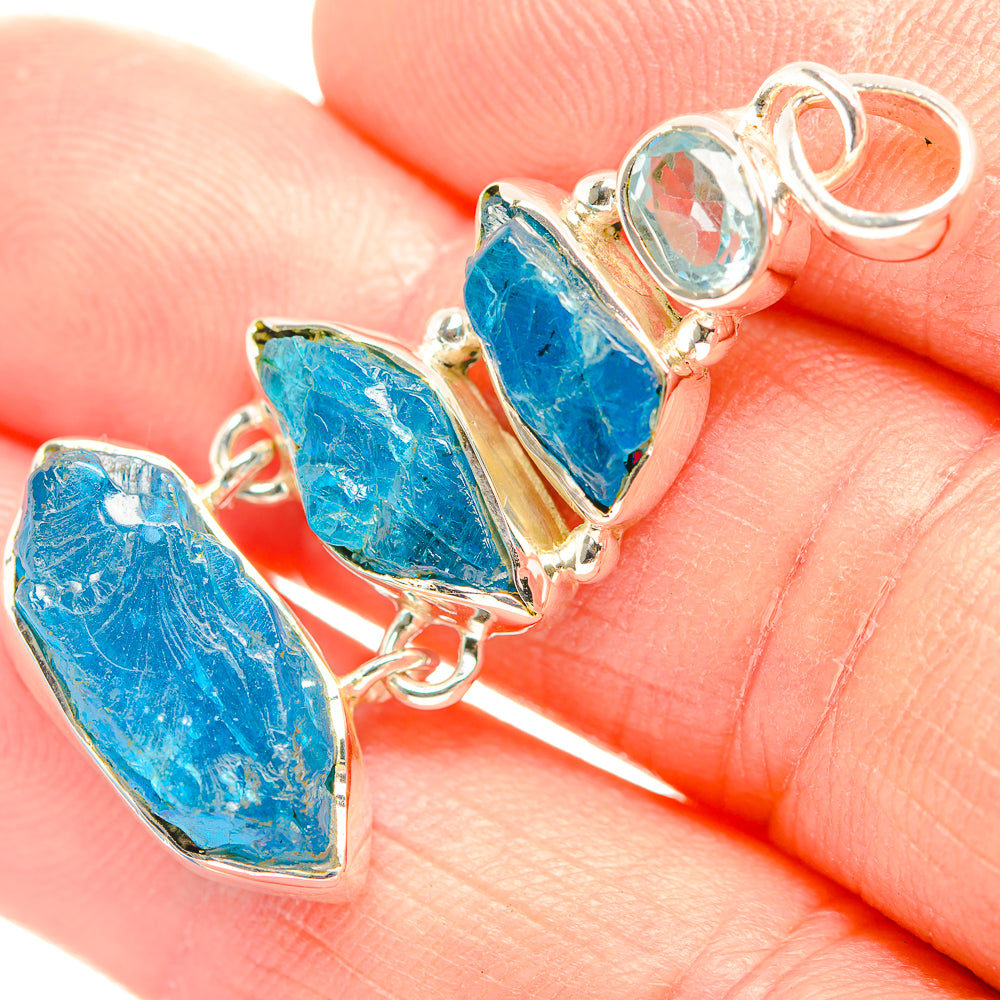 Apatite Pendants handcrafted by Anasilvercos - PD32177