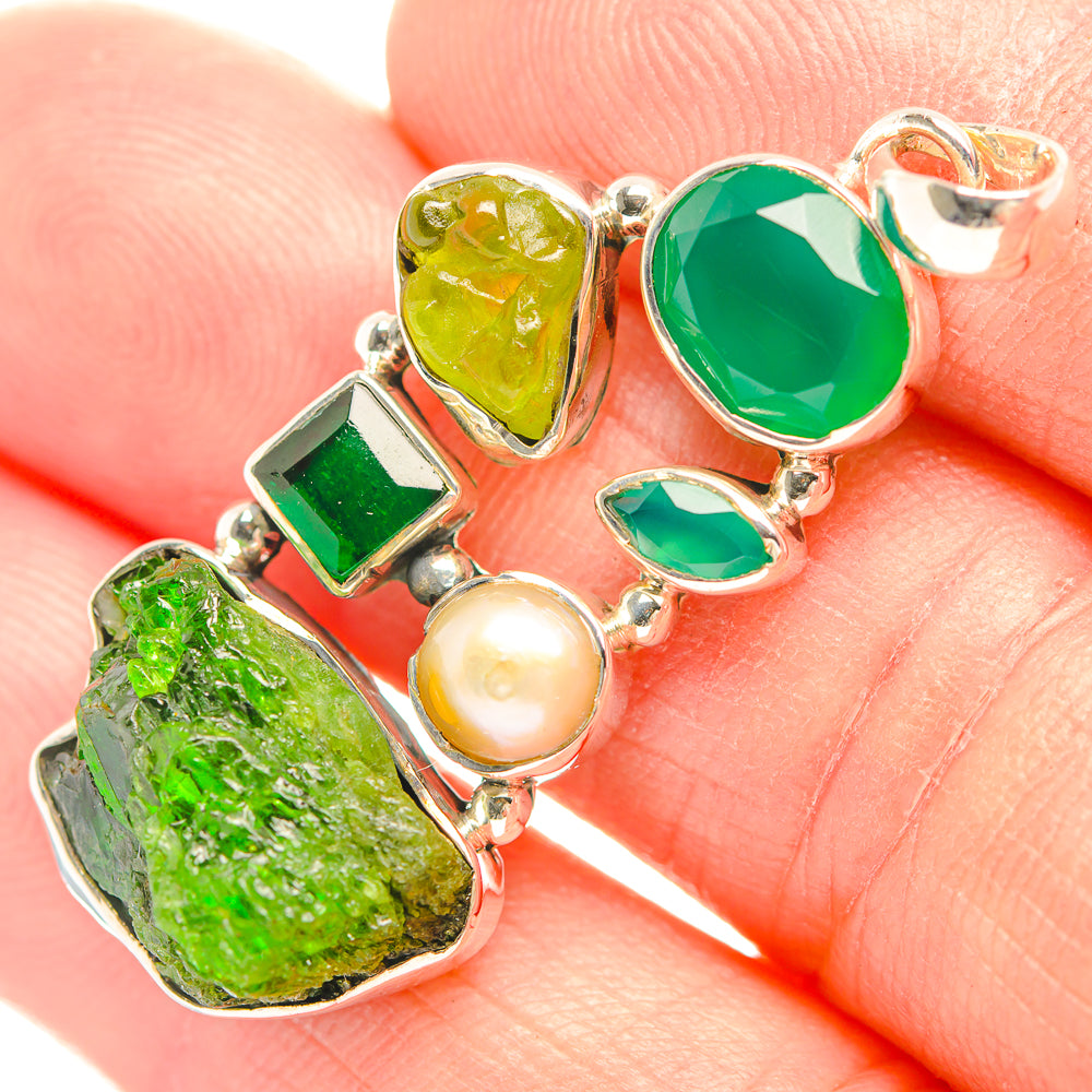 Chrome Diopside Pendants handcrafted by Anasilvercos - PD32204