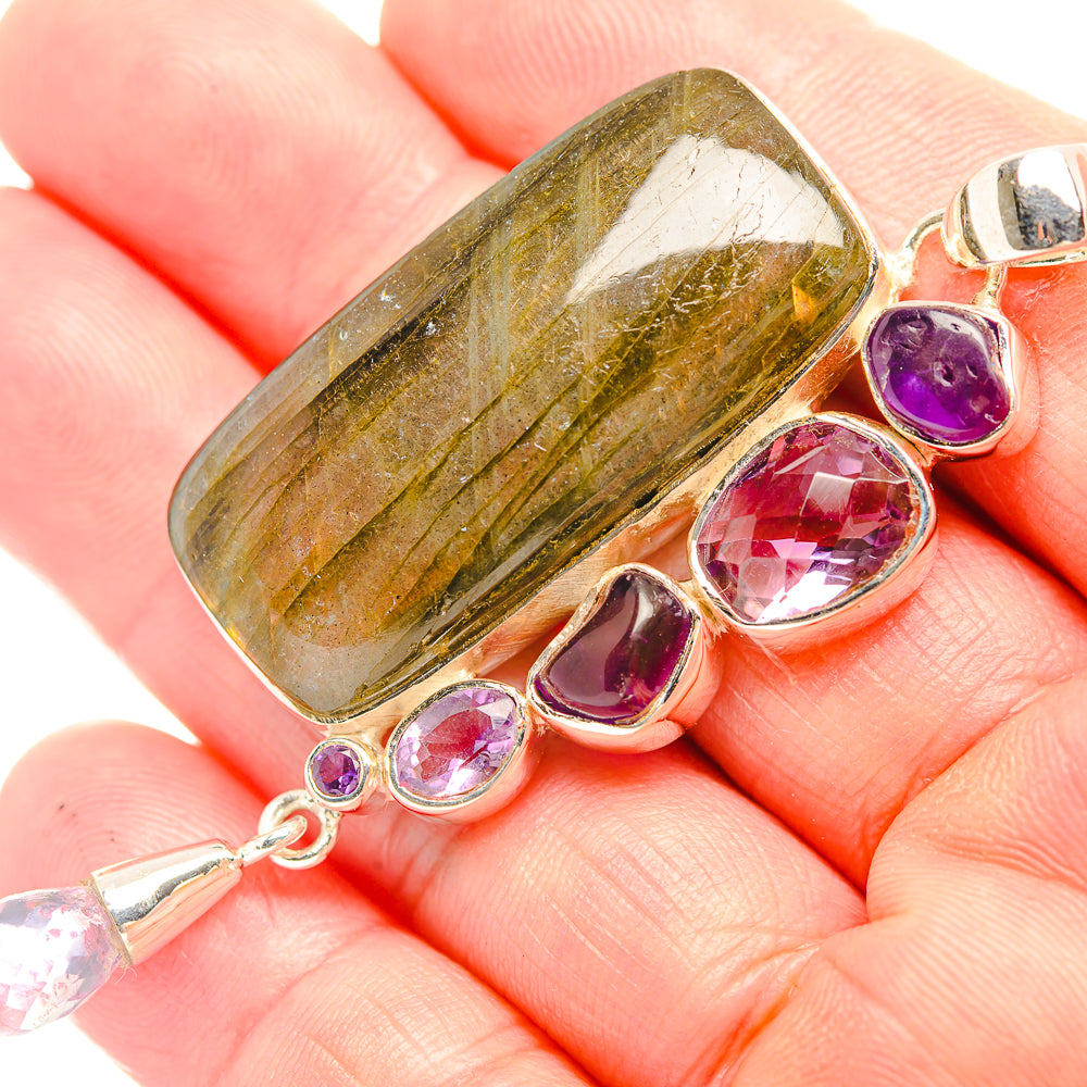 Labradorite Pendants handcrafted by Anasilvercos - PD32236