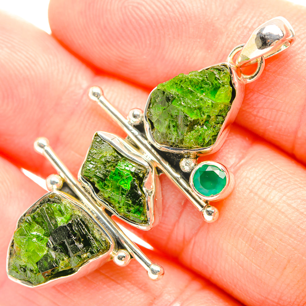 Chrome Diopside Pendants handcrafted by Anasilvercos - PD32316