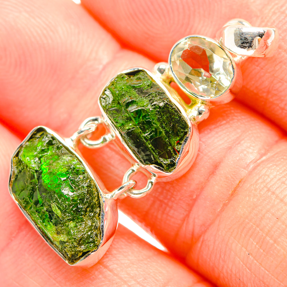Chrome Diopside Pendants handcrafted by Anasilvercos - PD32368