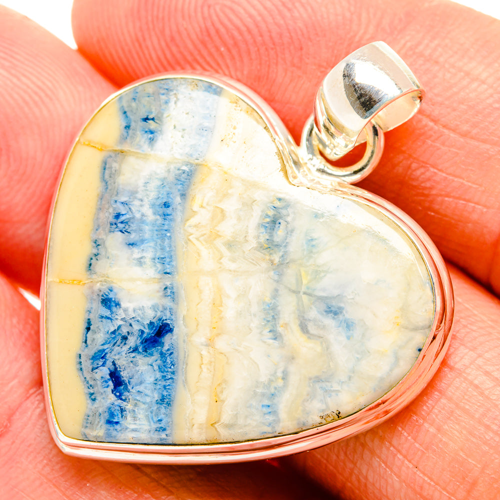 Blue Scheelite Pendants handcrafted by Anasilvercos - PD32571
