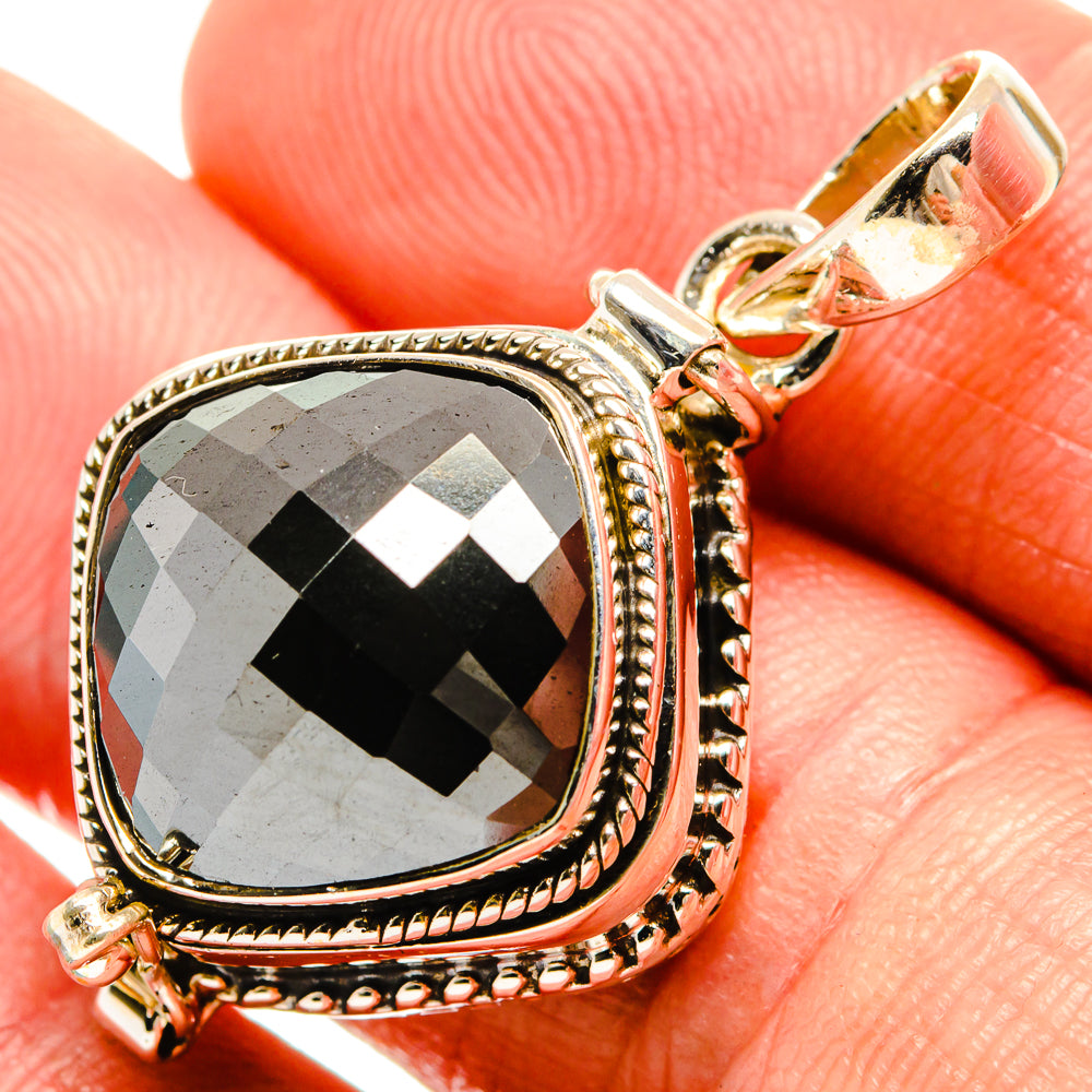 Hematite Pendants handcrafted by Anasilvercos - PD33342