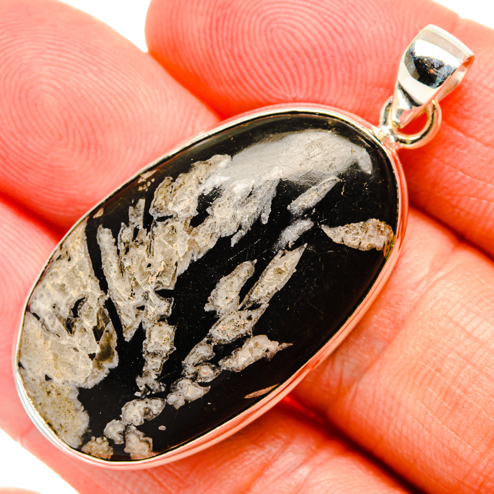 Chrysanthemum Stone Pendants handcrafted by Anasilvercos - PD33347