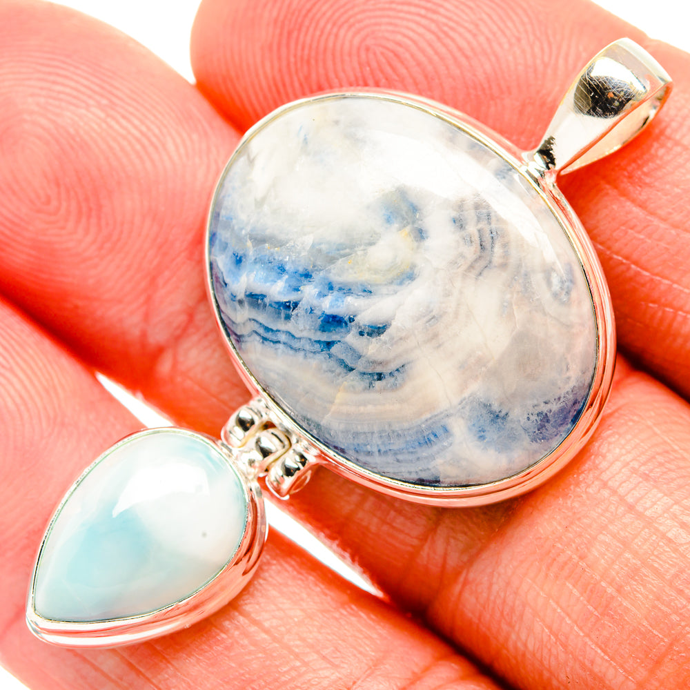 Blue Scheelite Pendants handcrafted by Anasilvercos - PD33384
