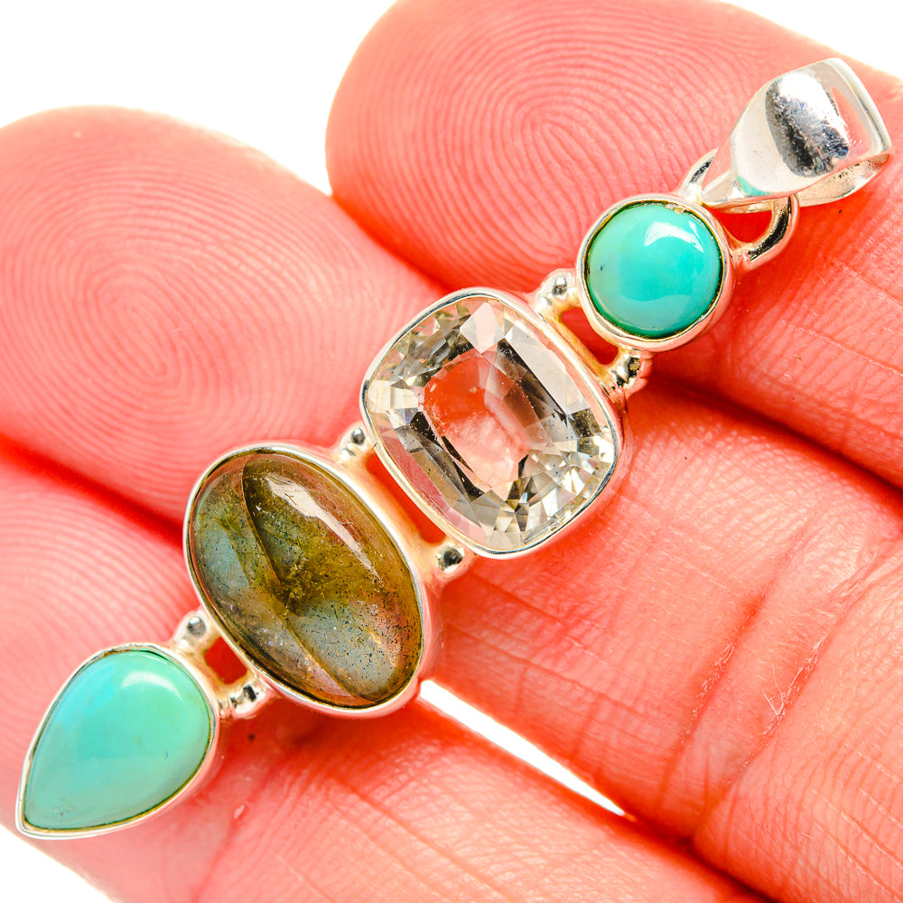 Labradorite Pendants handcrafted by Anasilvercos - PD33574