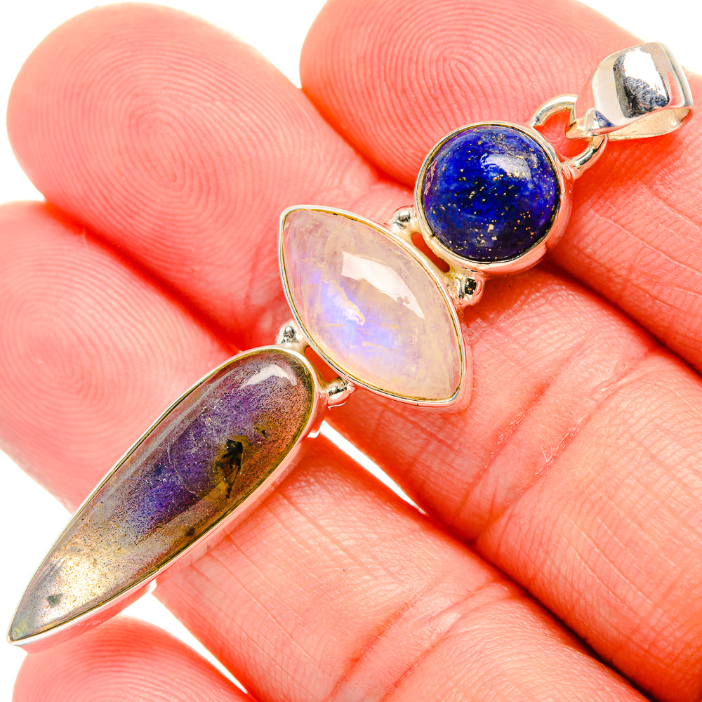 Labradorite Pendants handcrafted by Anasilvercos - PD33577