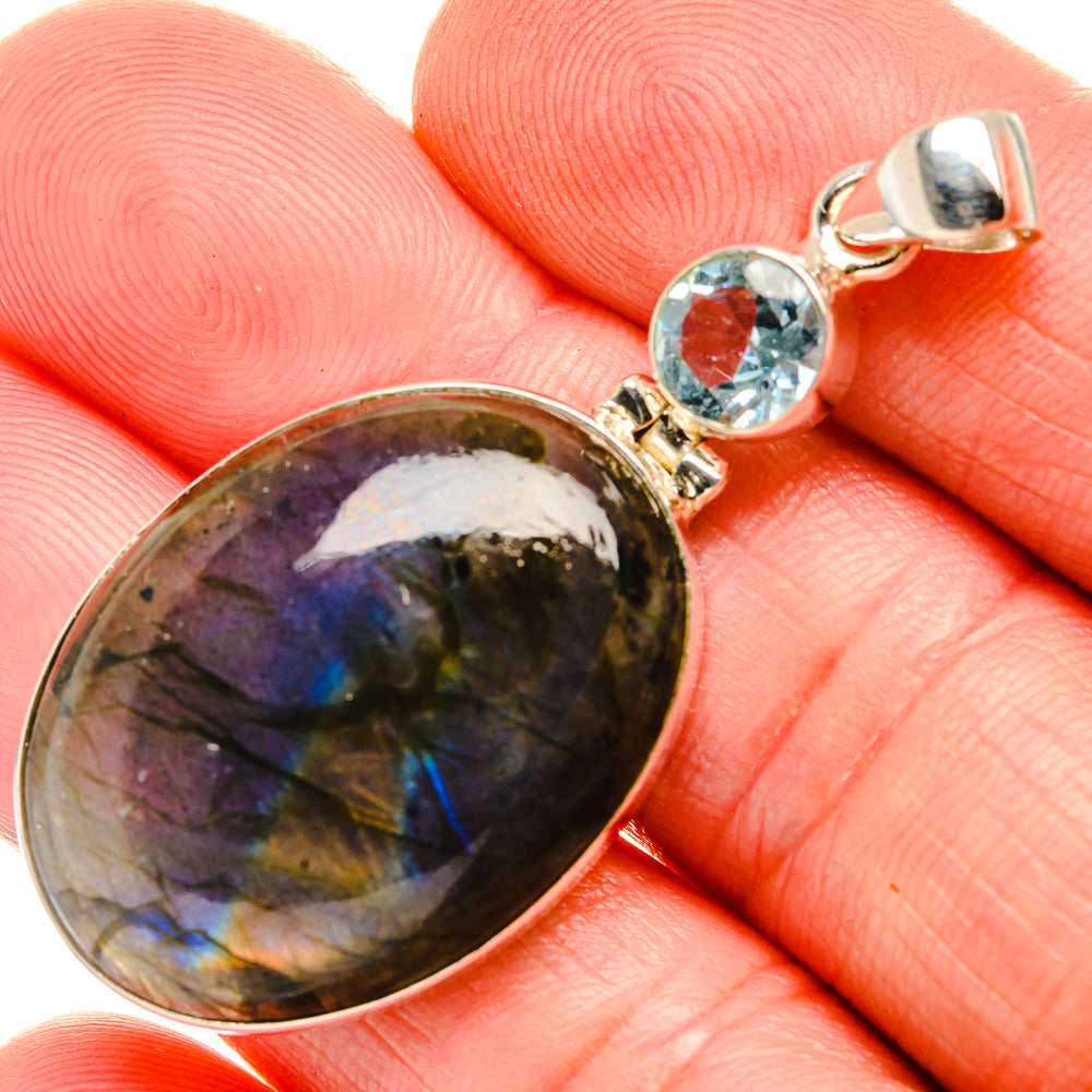 Labradorite Pendants handcrafted by Anasilvercos - PD33696
