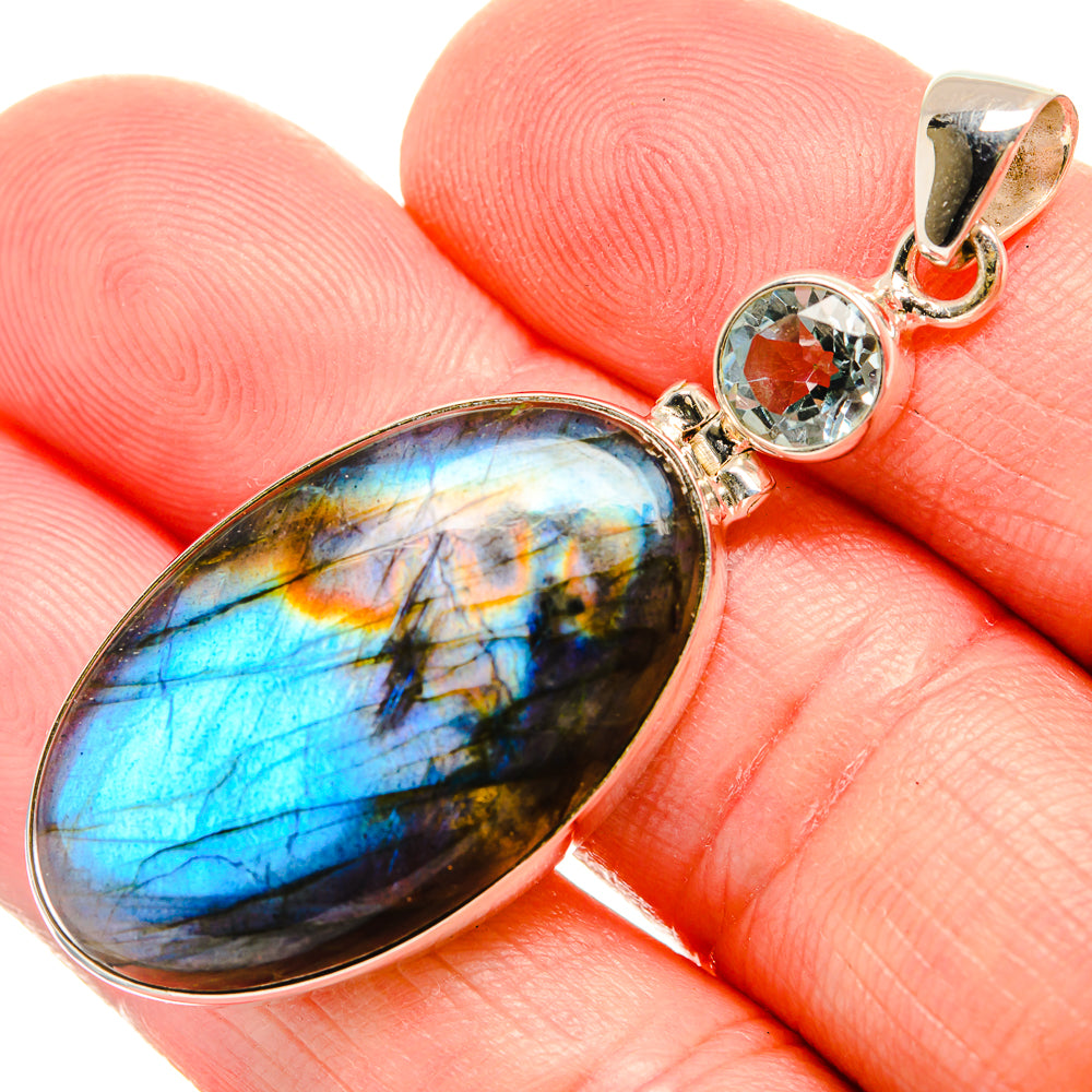 Labradorite Pendants handcrafted by Anasilvercos - PD33791