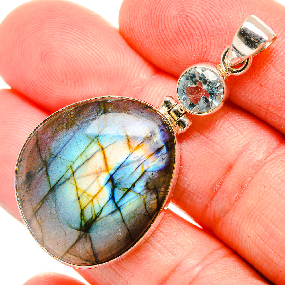 Labradorite Pendants handcrafted by Anasilvercos - PD33792