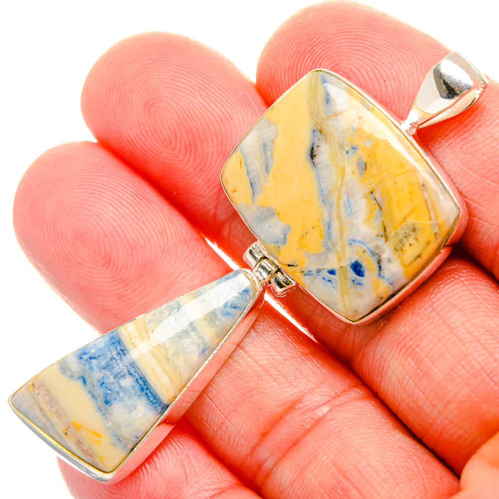 Blue Scheelite Pendants handcrafted by Anasilvercos - PD33873