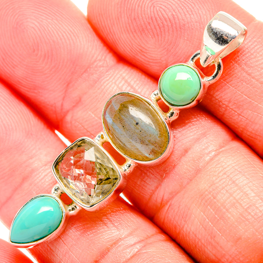 Labradorite Pendants handcrafted by Anasilvercos - PD33901