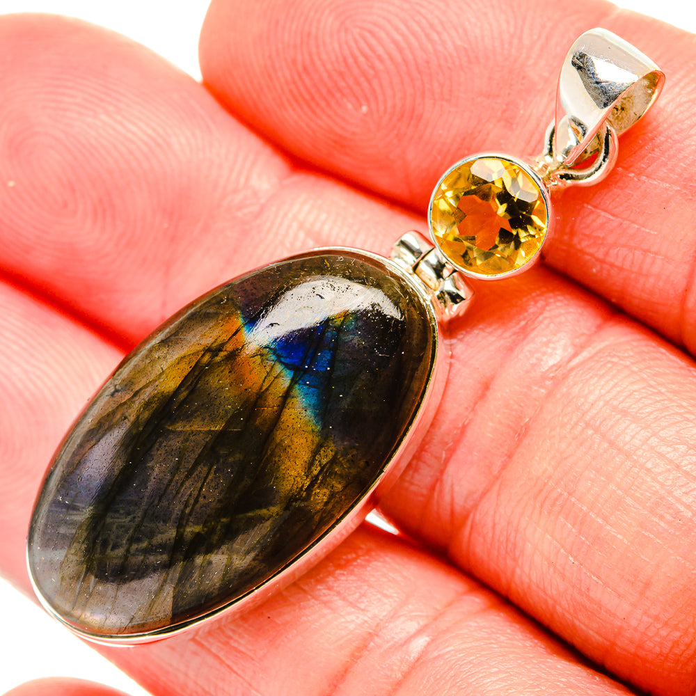 Labradorite Pendants handcrafted by Anasilvercos - PD33936