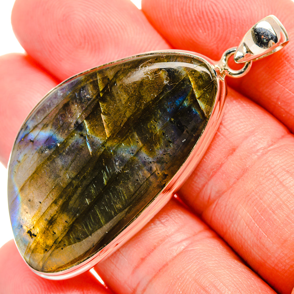 Labradorite Pendants handcrafted by Anasilvercos - PD33941