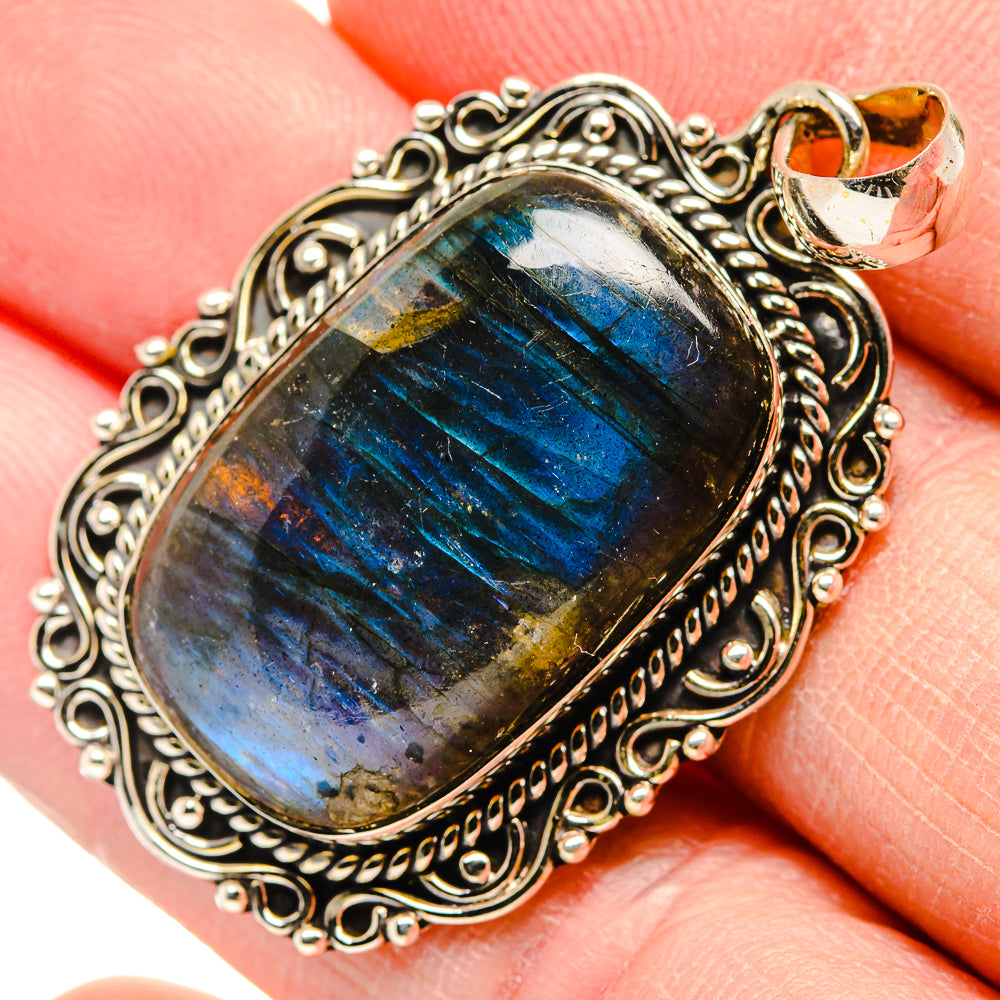 Labradorite Pendants handcrafted by Anasilvercos - PD34098