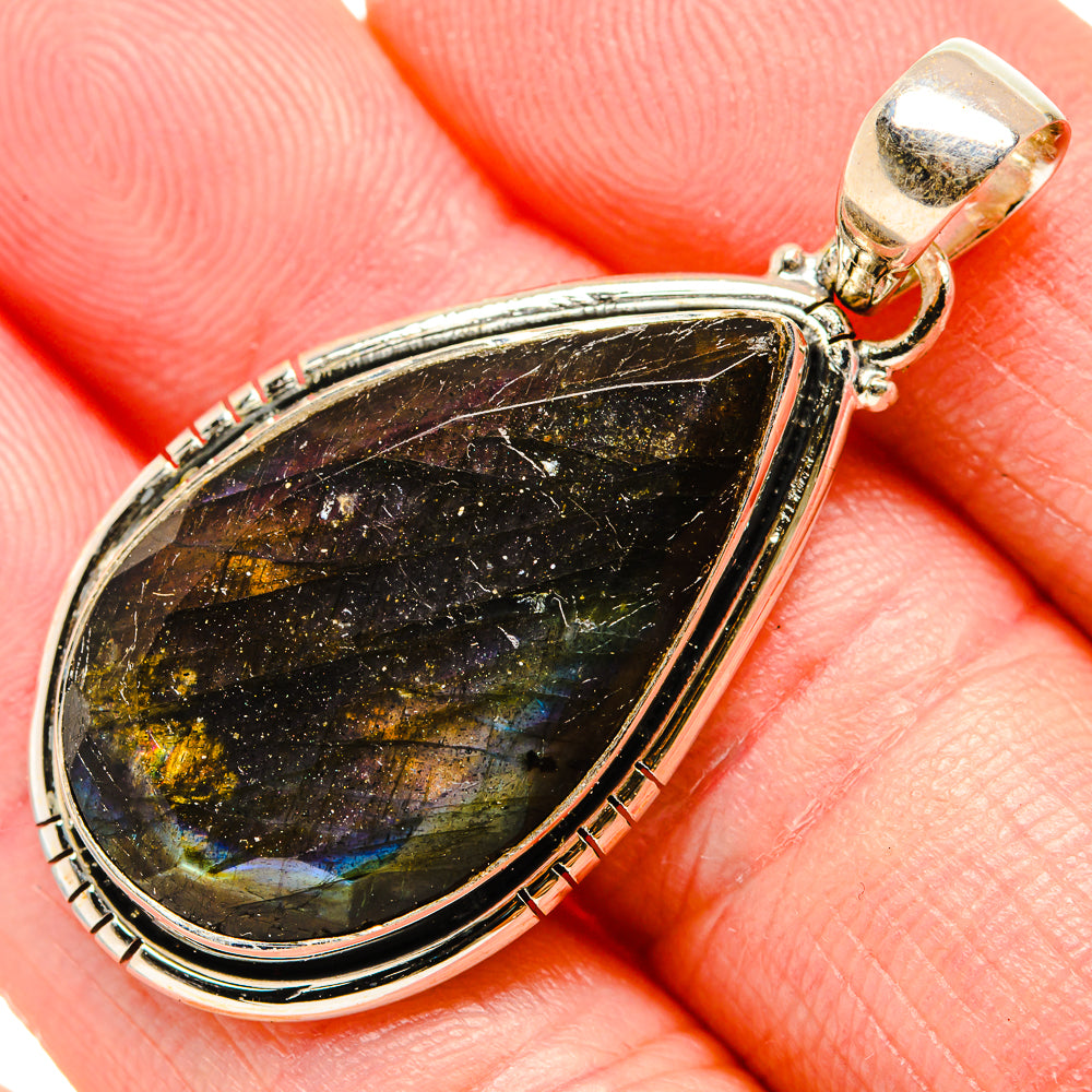 Labradorite Pendants handcrafted by Anasilvercos - PD34230