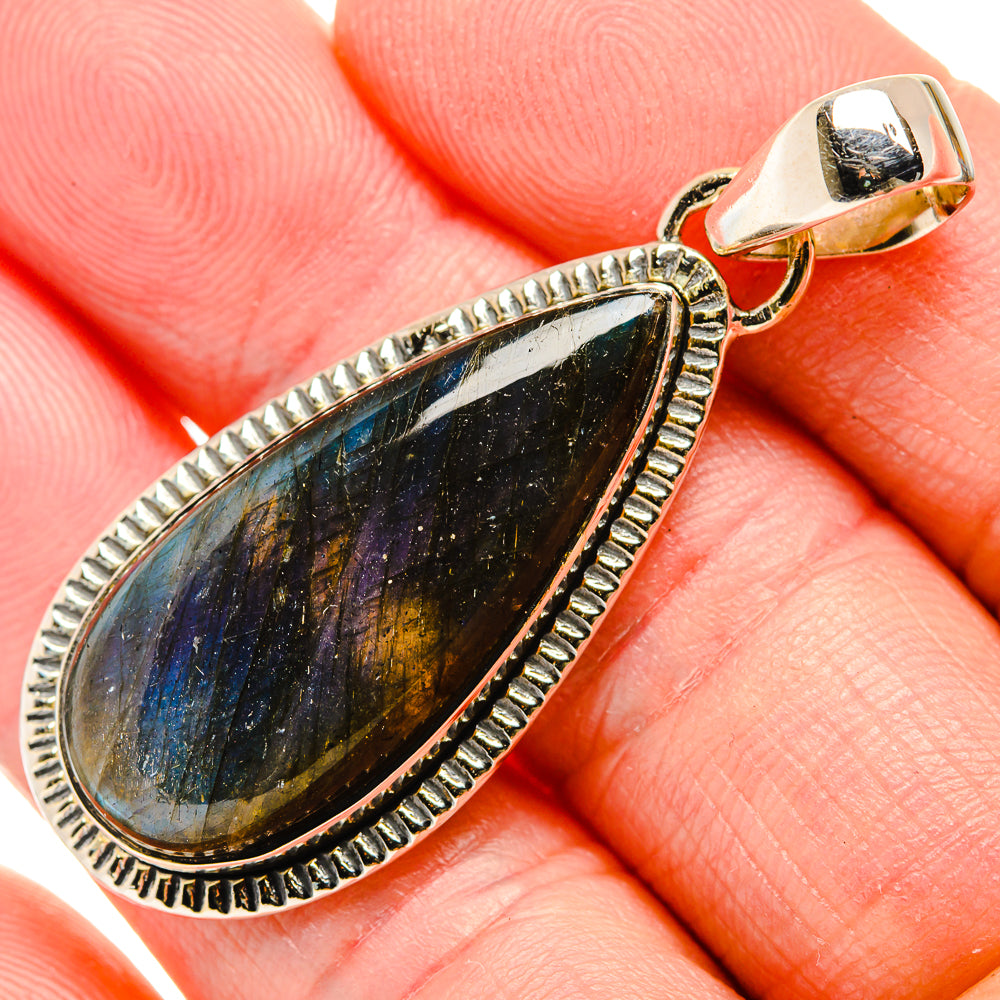 Labradorite Pendants handcrafted by Anasilvercos - PD34231