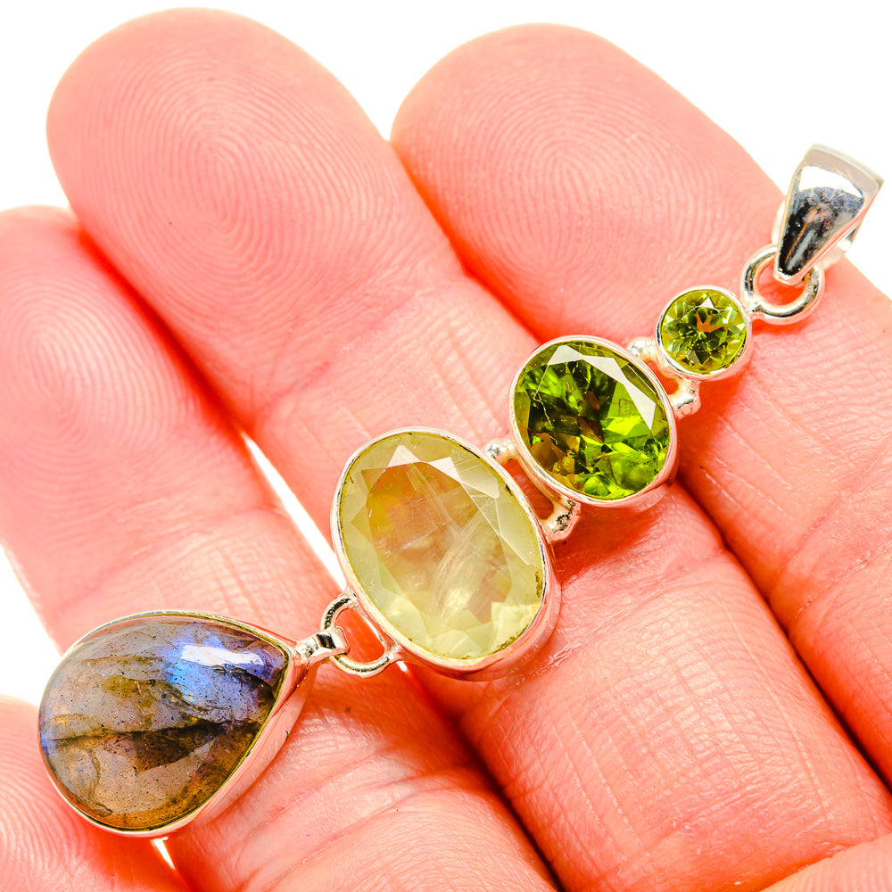 Labradorite Pendants handcrafted by Anasilvercos - PD34237
