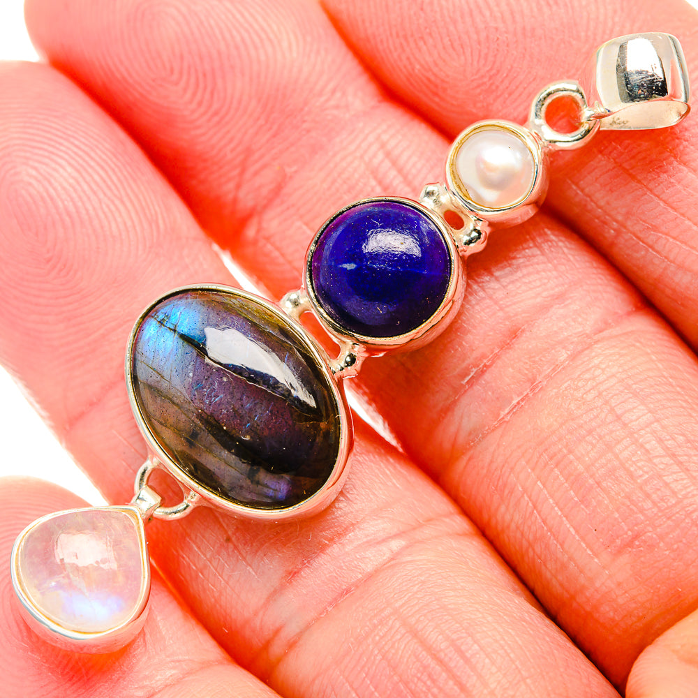 Labradorite Pendants handcrafted by Anasilvercos - PD34306