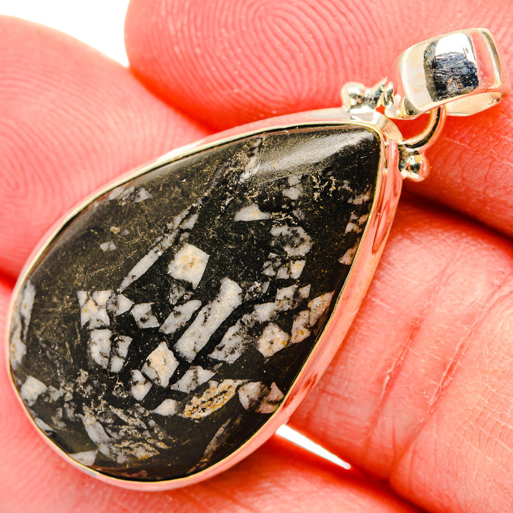 Chrysanthemum Stone Pendants handcrafted by Anasilvercos - PD34370