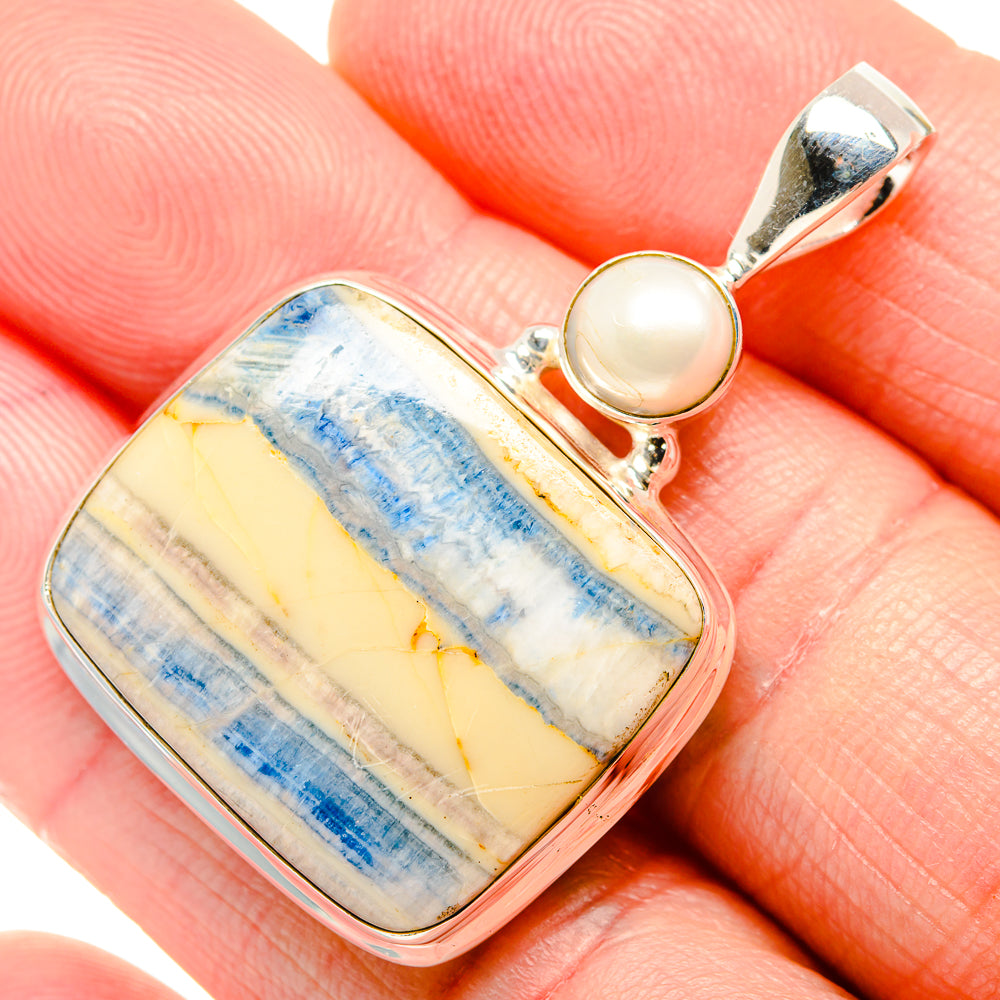 Blue Scheelite Pendants handcrafted by Anasilvercos - PD34769