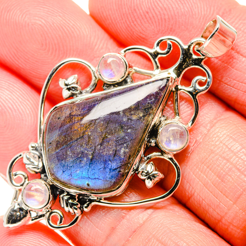 Labradorite Pendants handcrafted by Anasilvercos - PD34989