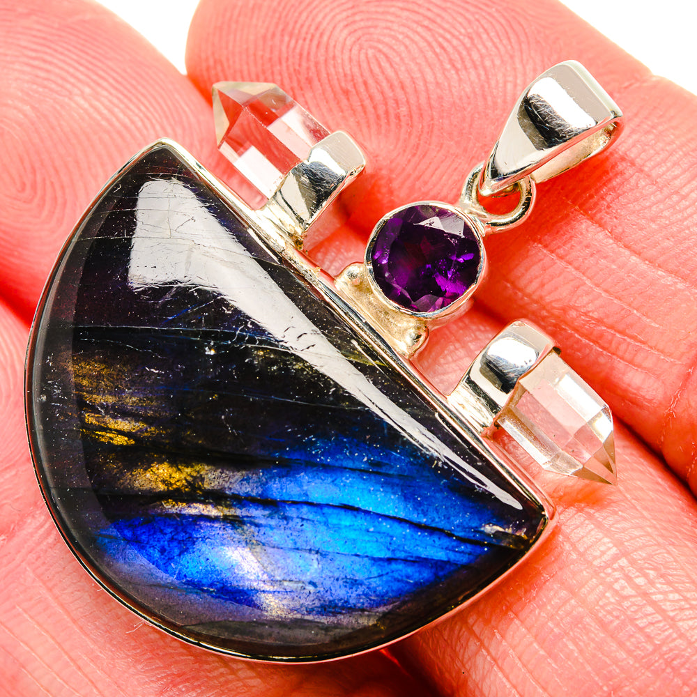 Labradorite Pendants handcrafted by Anasilvercos - PD35004