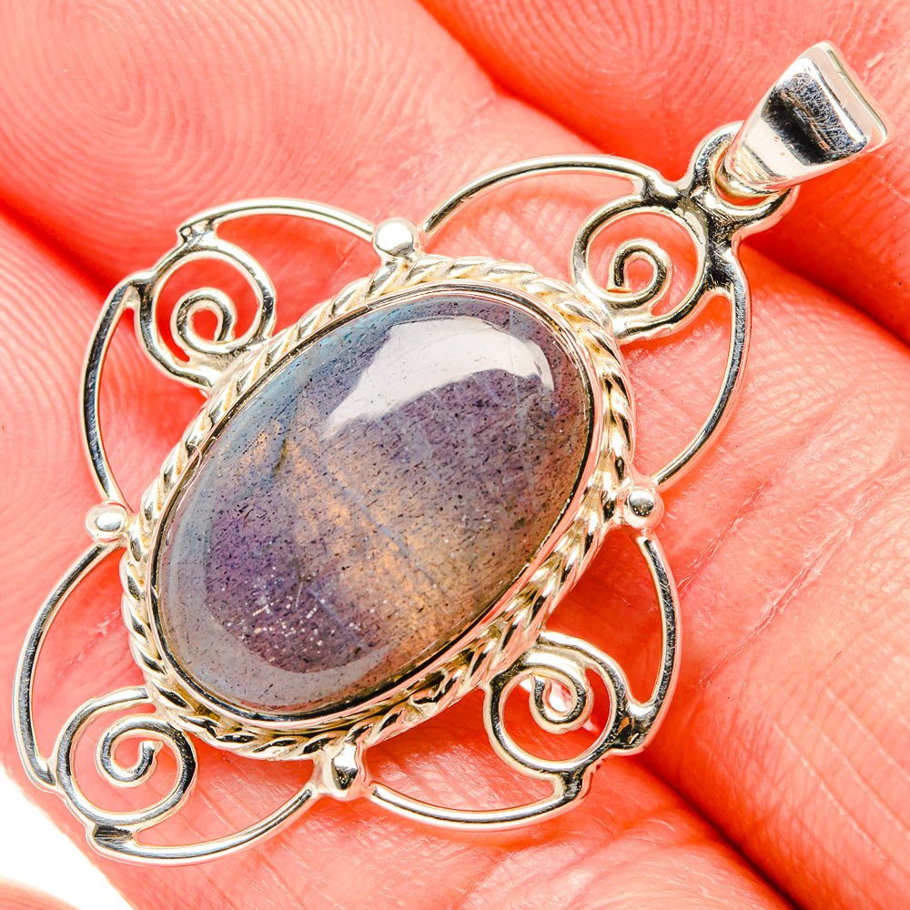Labradorite Pendants handcrafted by Anasilvercos - PD35072