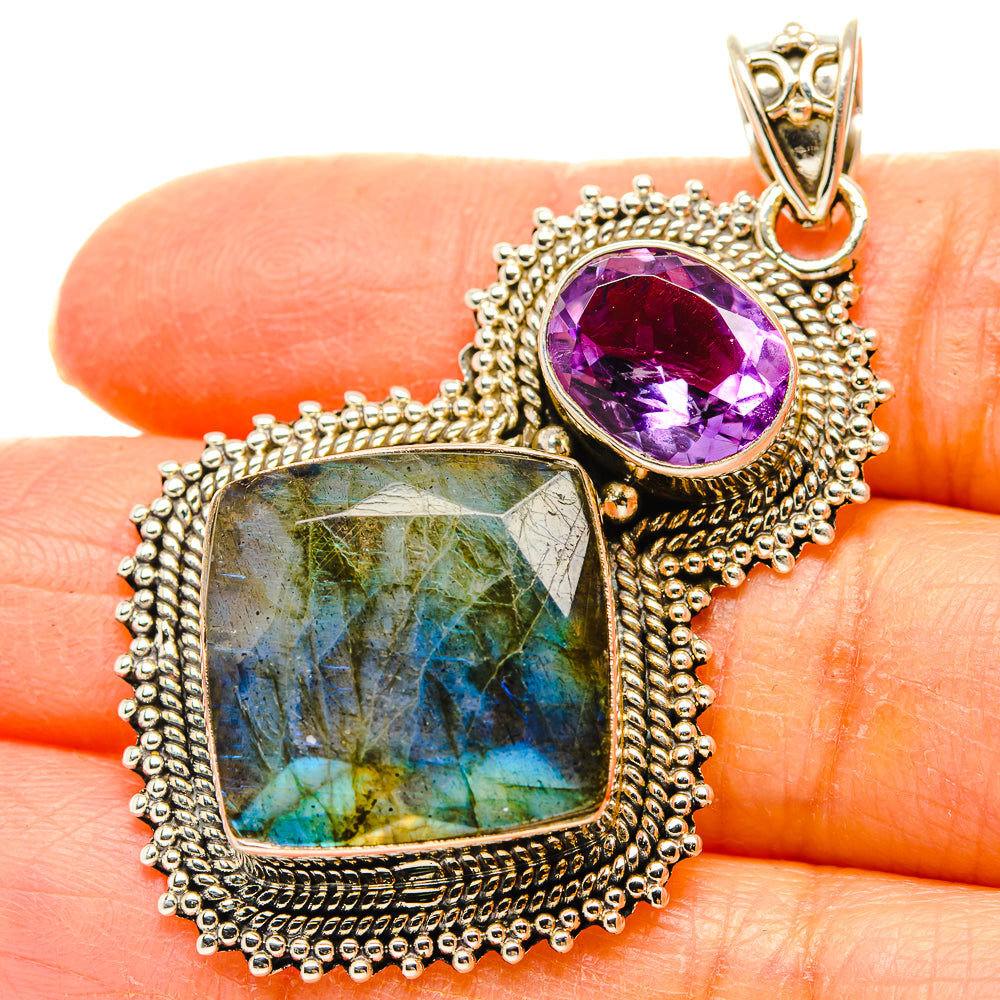 Labradorite Pendants handcrafted by Anasilvercos - PD35166