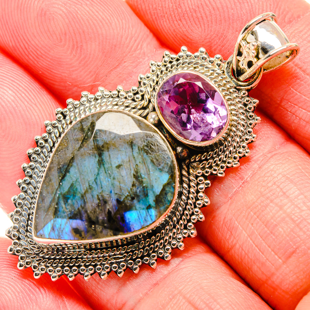 Labradorite Pendants handcrafted by Anasilvercos - PD35195