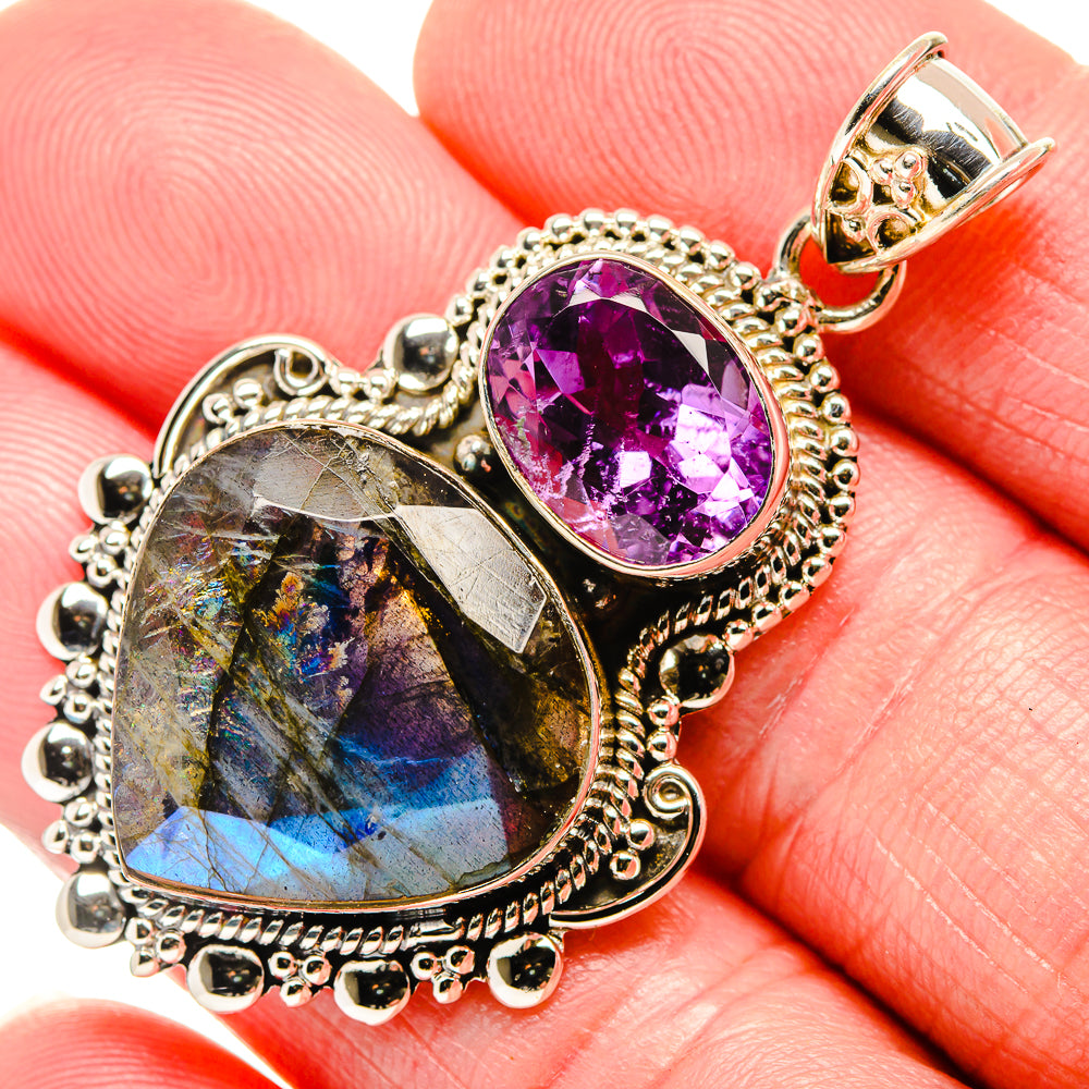 Labradorite Pendants handcrafted by Anasilvercos - PD35264